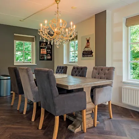 Vakantiehuis De Ijsvogel *